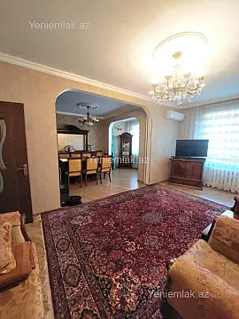 Satılır 4 otaqlı köhnə tikili 120 m² — Bakı, Nizami 4 otaq 120.00 m²