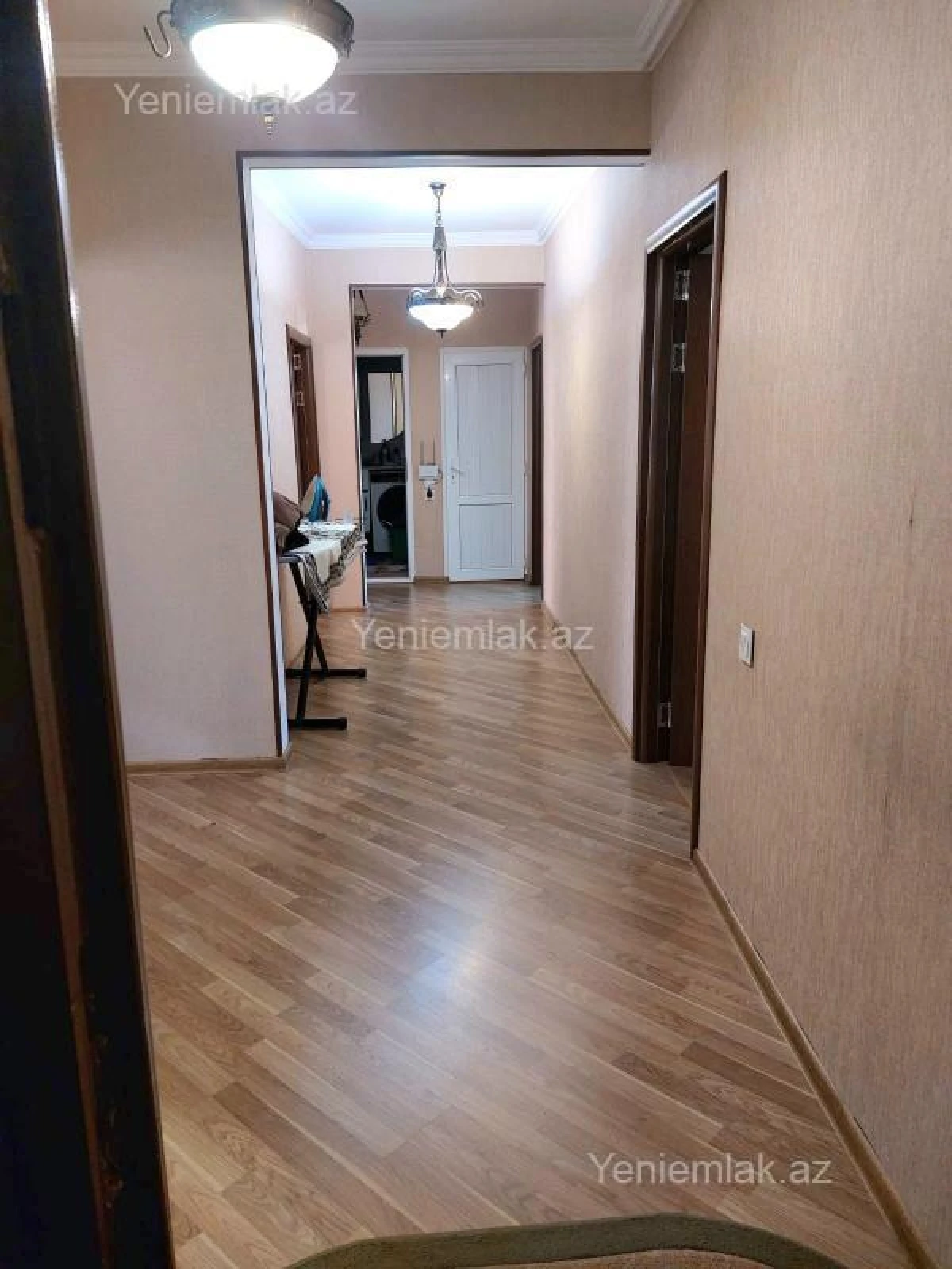 Satılır 4 otaqlı köhnə tikili 120 m²