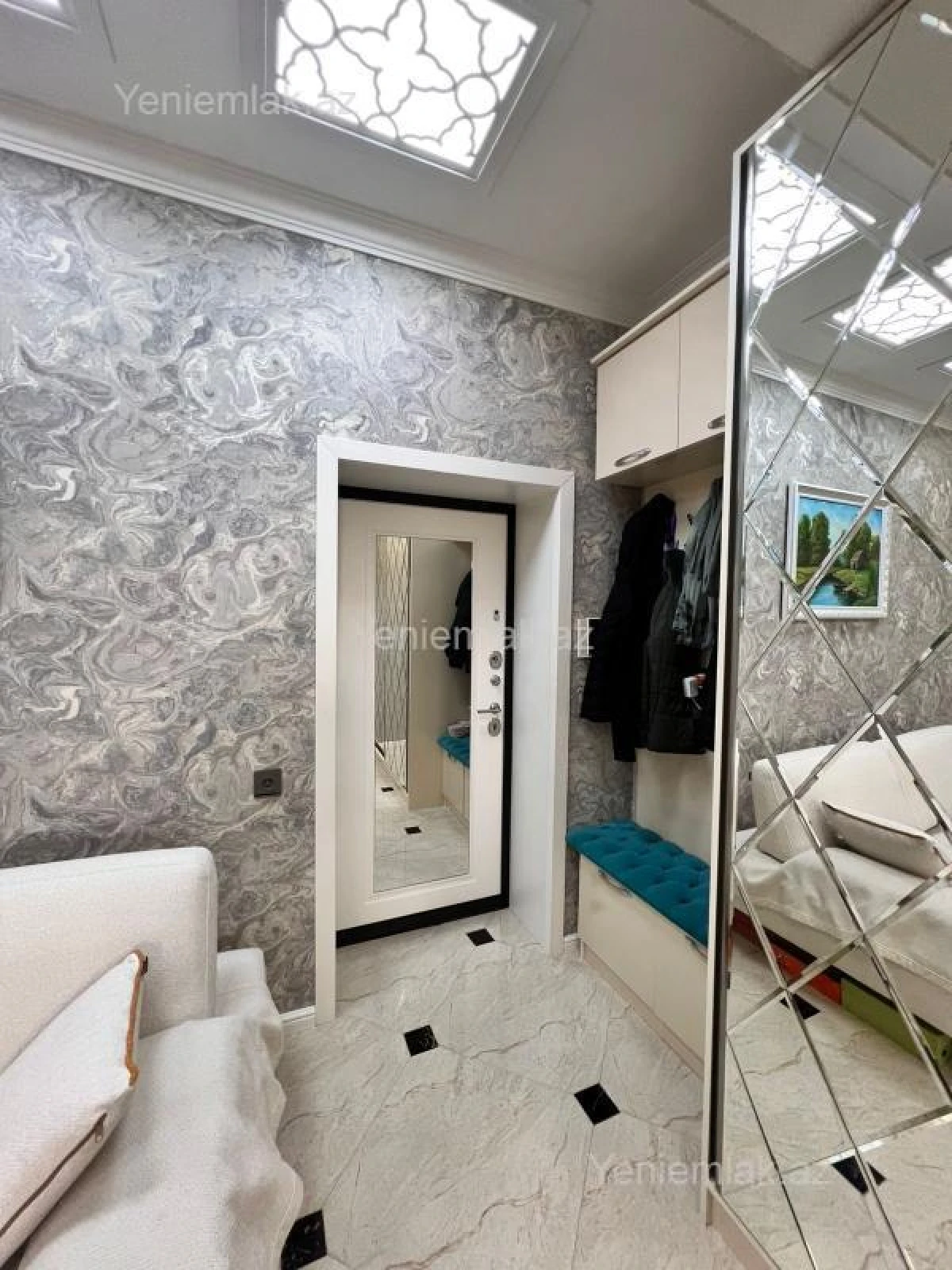 Satılır 2 otaqlı yeni tikili 93 m²