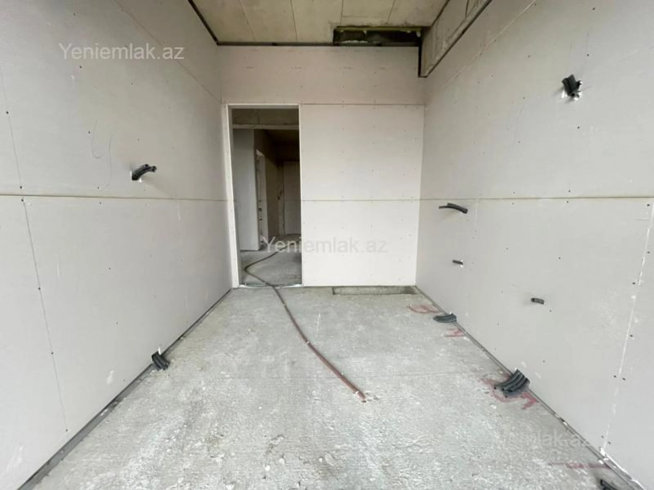 Satılır 3 otaqlı yeni tikili 86 m²