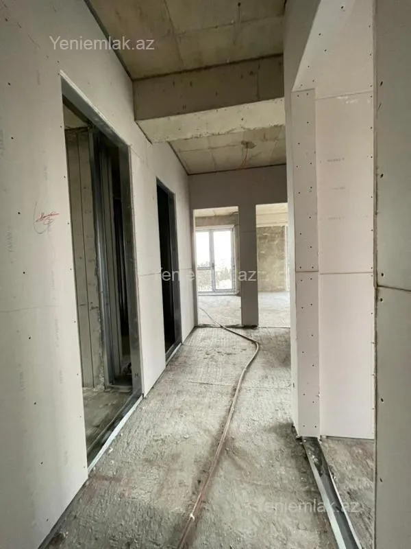 Satılır 3 otaqlı yeni tikili 86 m²