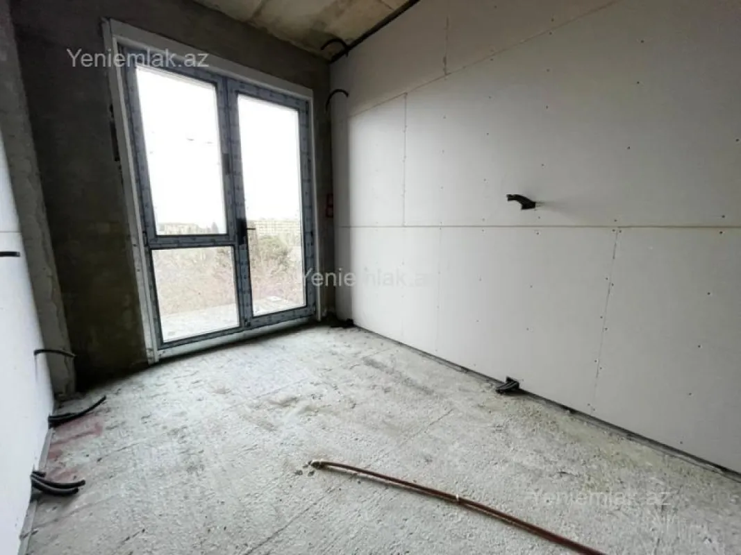 Satılır 3 otaqlı yeni tikili 86 m²