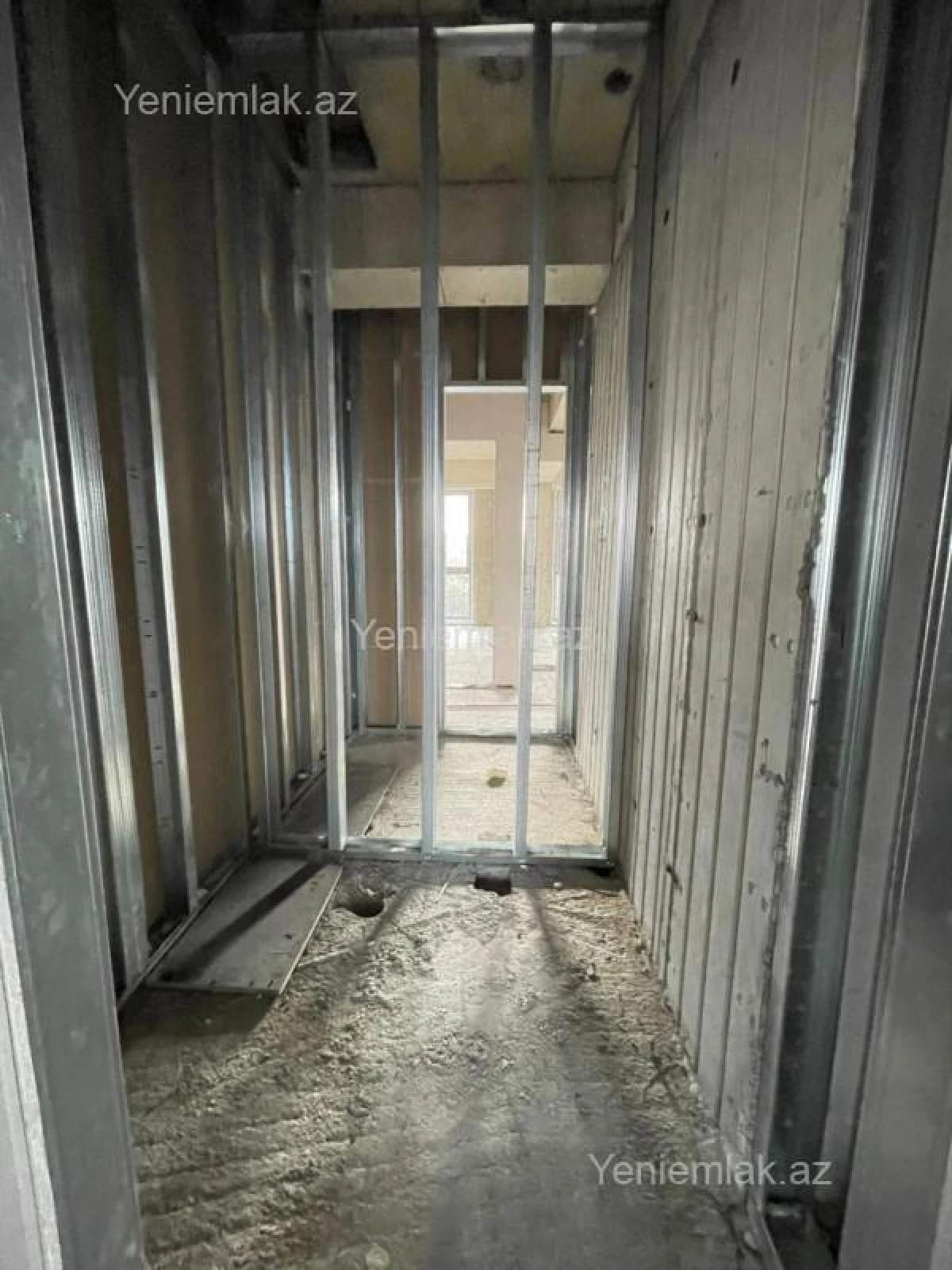 Satılır 3 otaqlı yeni tikili 86 m²