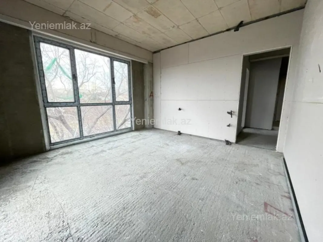 Satılır 3 otaqlı yeni tikili 86 m²