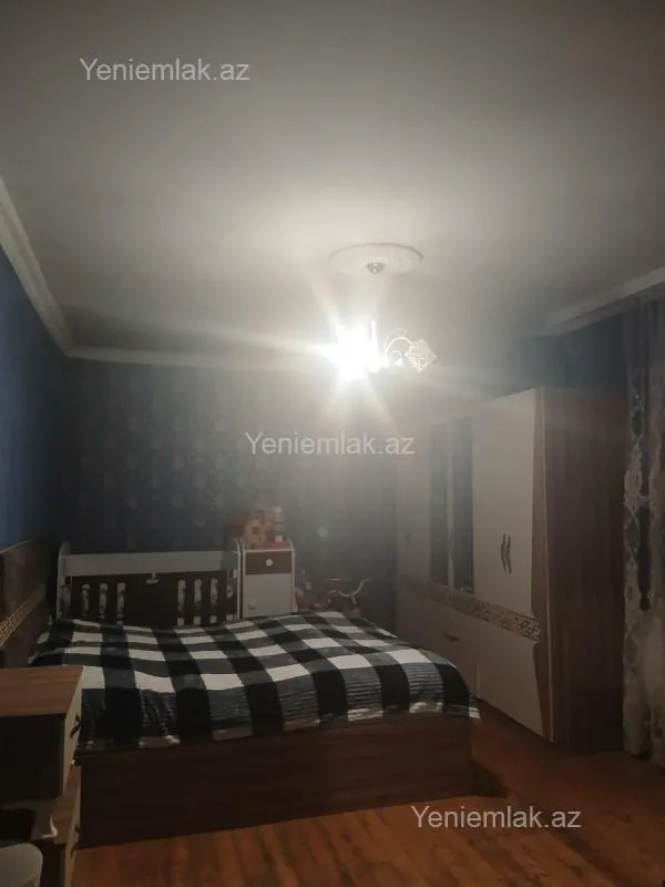 Satılır 4 otaqlı həyət evi 100 m²