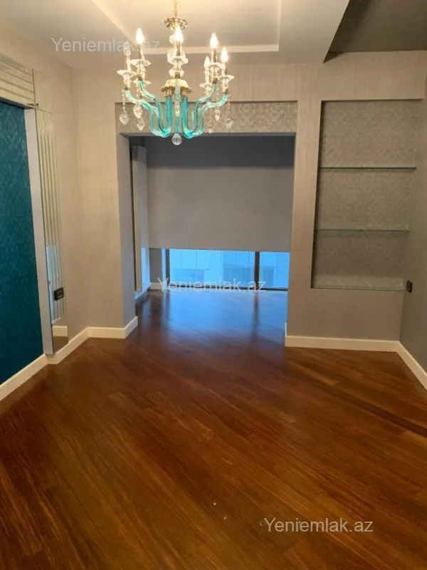 Satılır 5 otaqlı yeni tikili 282 m²