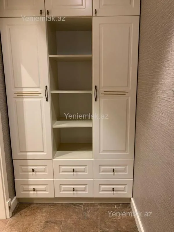 Satılır 5 otaqlı yeni tikili 282 m²