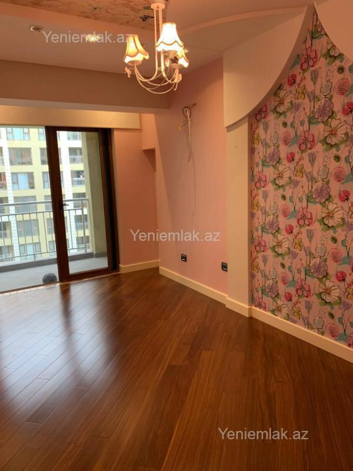Satılır 5 otaqlı yeni tikili 282 m²