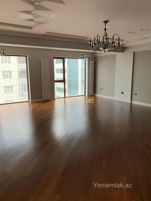 Satılır 5 otaqlı yeni tikili 282 m²