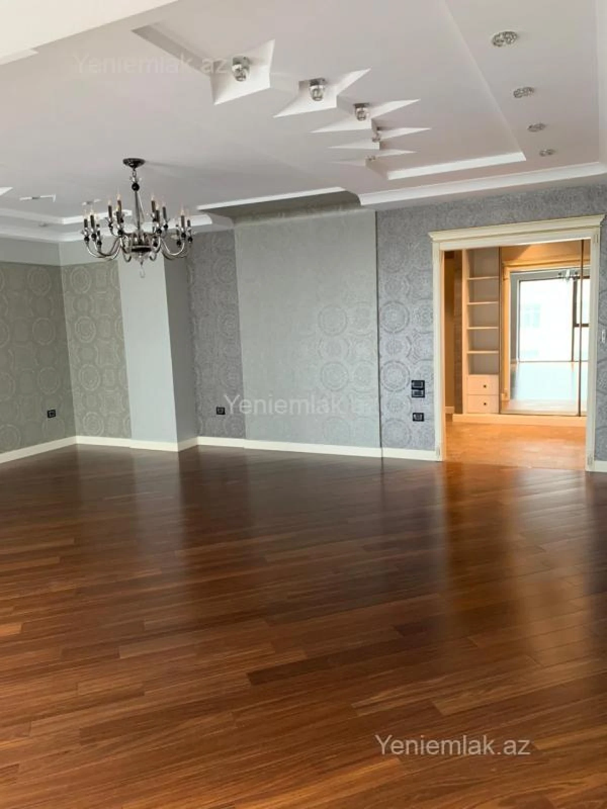 Satılır 5 otaqlı yeni tikili 282 m²