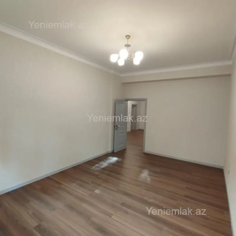 Satılır 4 otaqlı ofis 164 m²