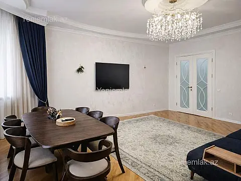 Satılır 3 otaqlı yeni tikili 130 m²