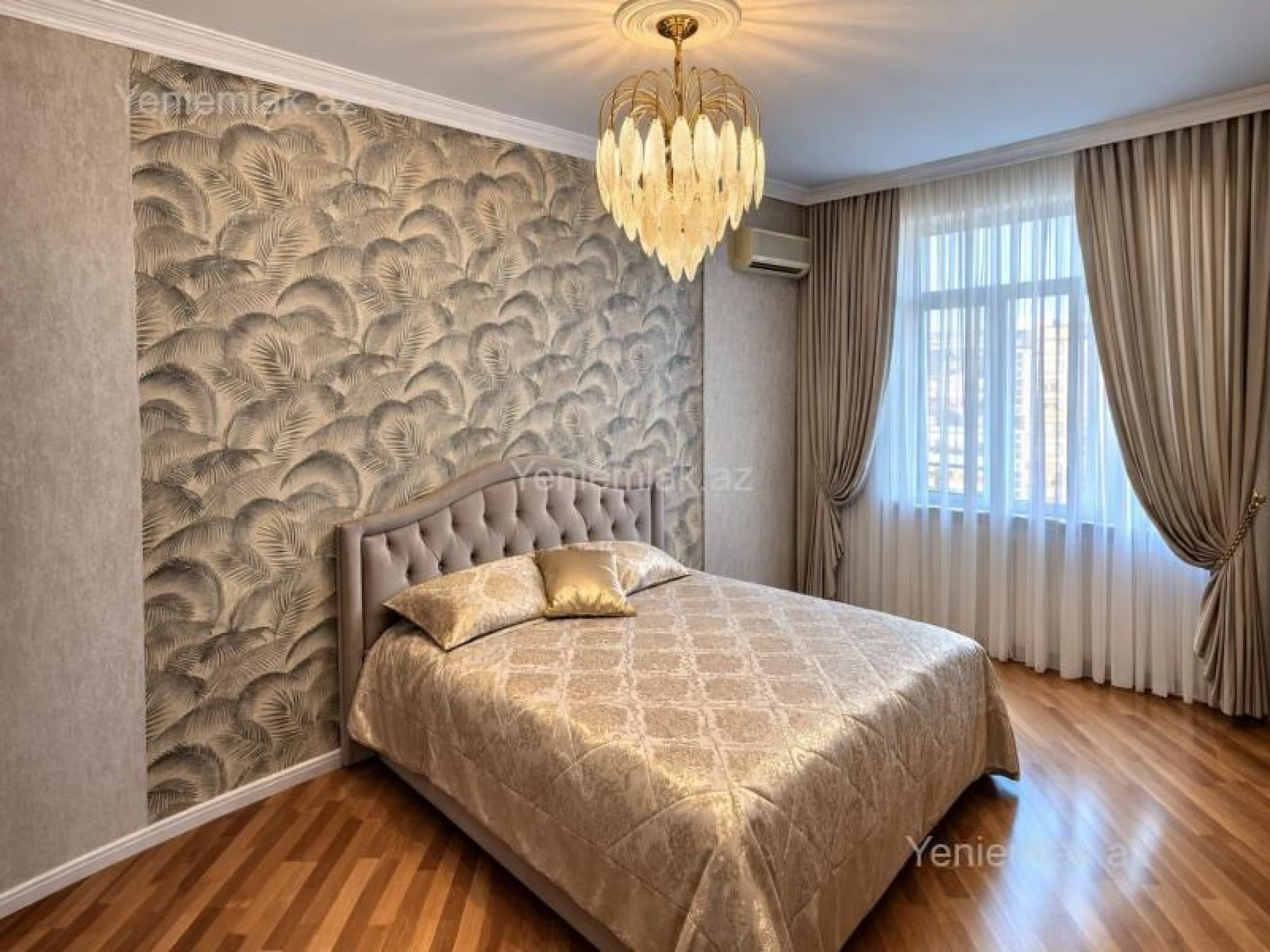 Satılır 3 otaqlı yeni tikili 130 m²