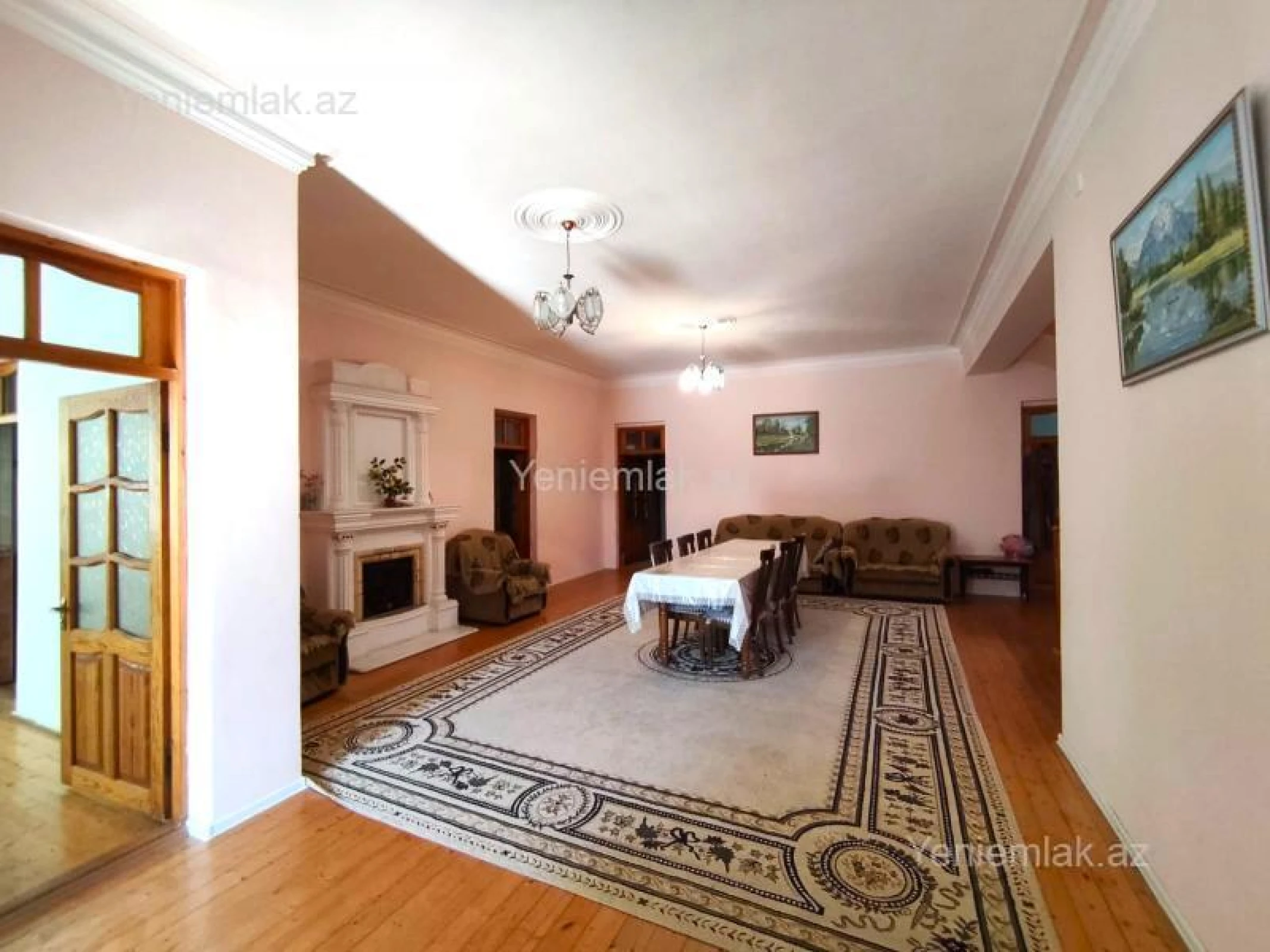 Satılır 9 otaqlı həyət evi 386.8 m²