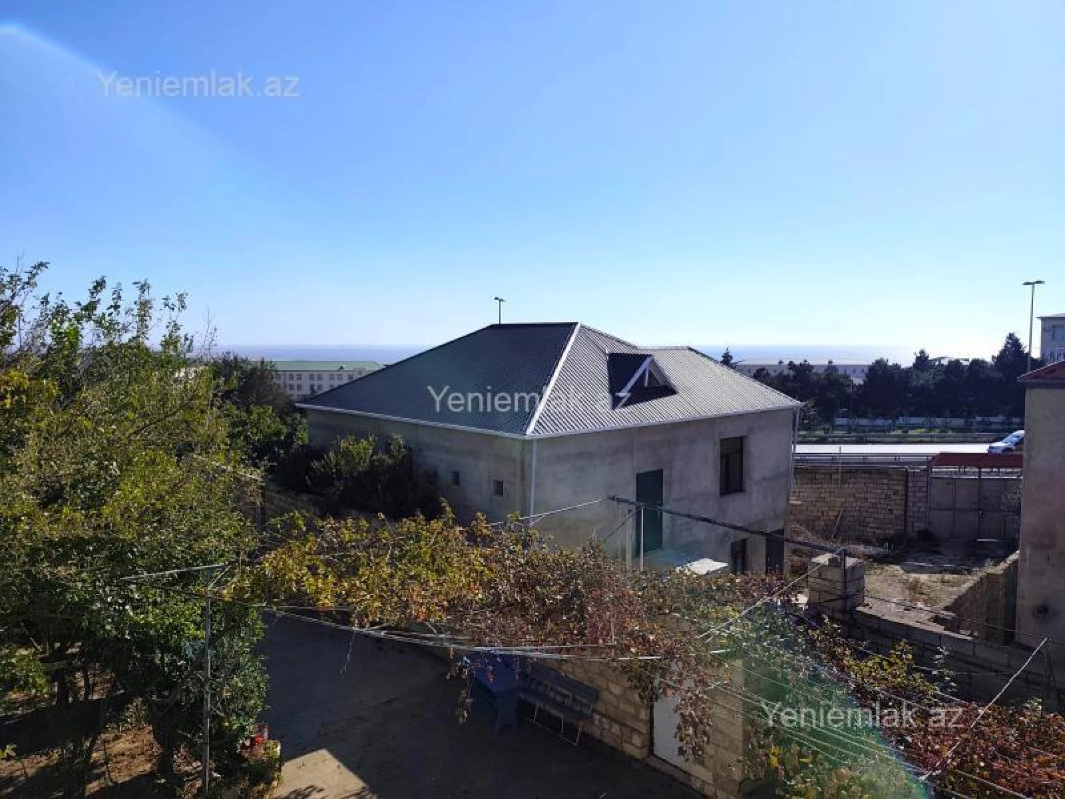 Satılır 9 otaqlı həyət evi 386.8 m²