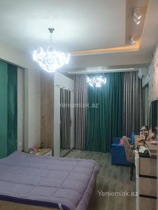 Satılır 2 otaqlı yeni tikili 72 m²