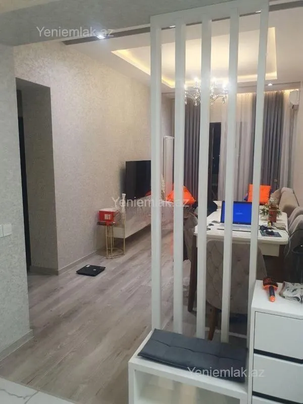 Satılır 2 otaqlı yeni tikili 72 m²