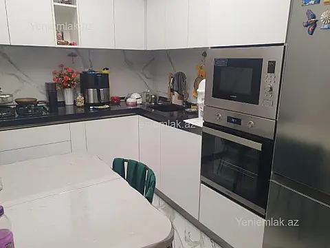 Satılır 2 otaqlı yeni tikili 72 m²