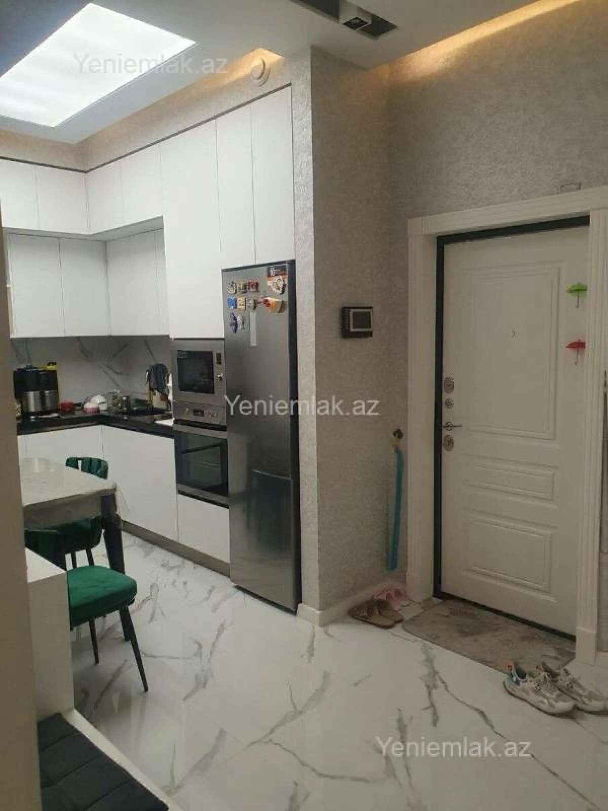 Satılır 2 otaqlı yeni tikili 72 m²