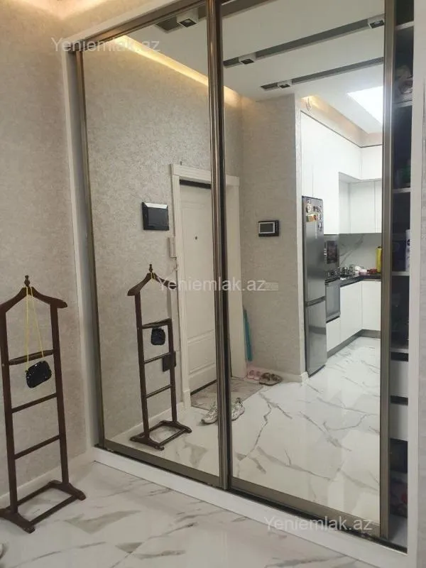 Satılır 2 otaqlı yeni tikili 72 m²