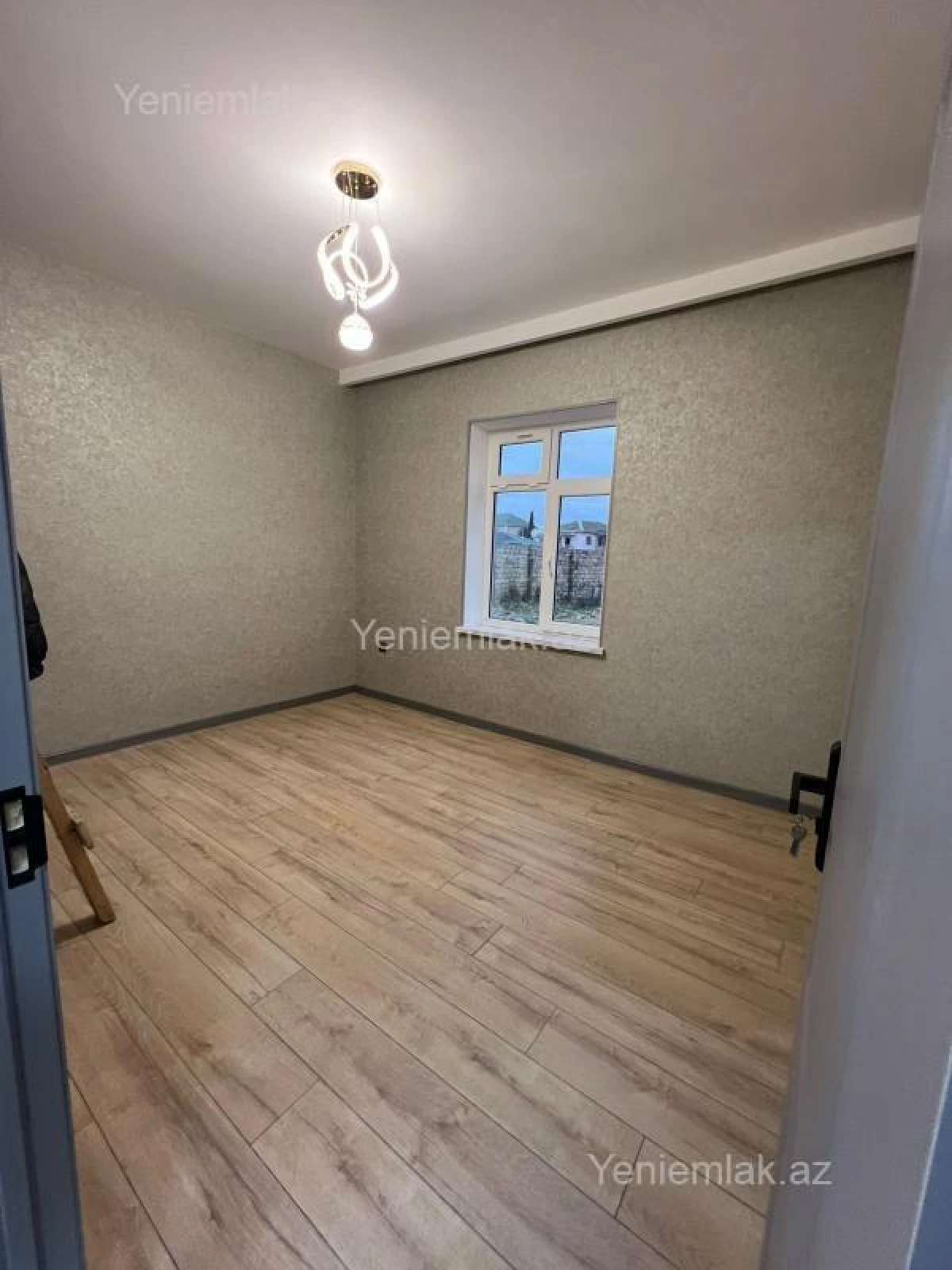 Satılır 4 otaqlı həyət evi 120 m²