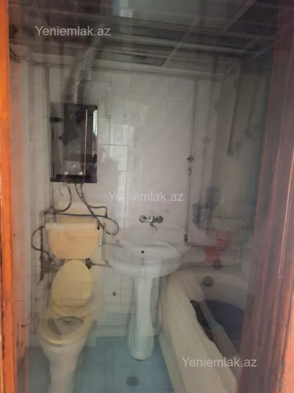 Satılır 2 otaqlı köhnə tikili 48 m²