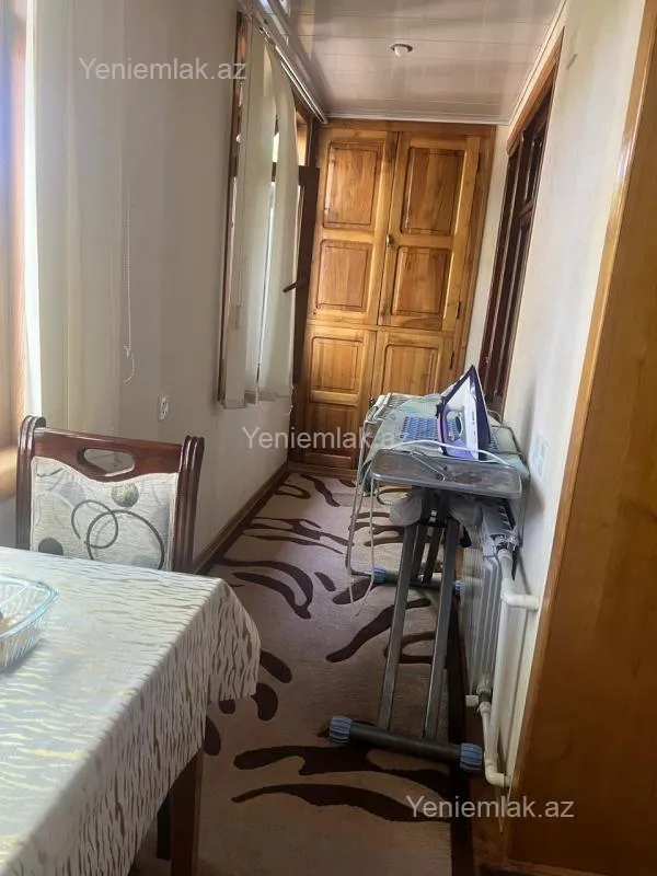 Satılır 3 otaqlı köhnə tikili 85 m²