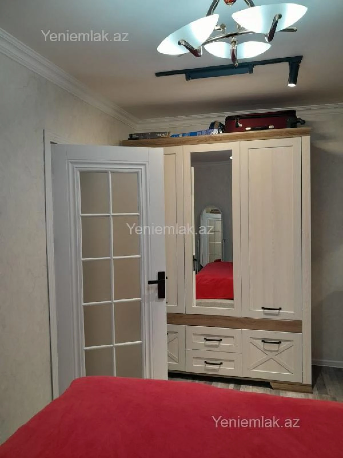 Satılır 3 otaqlı yeni tikili 65 m²