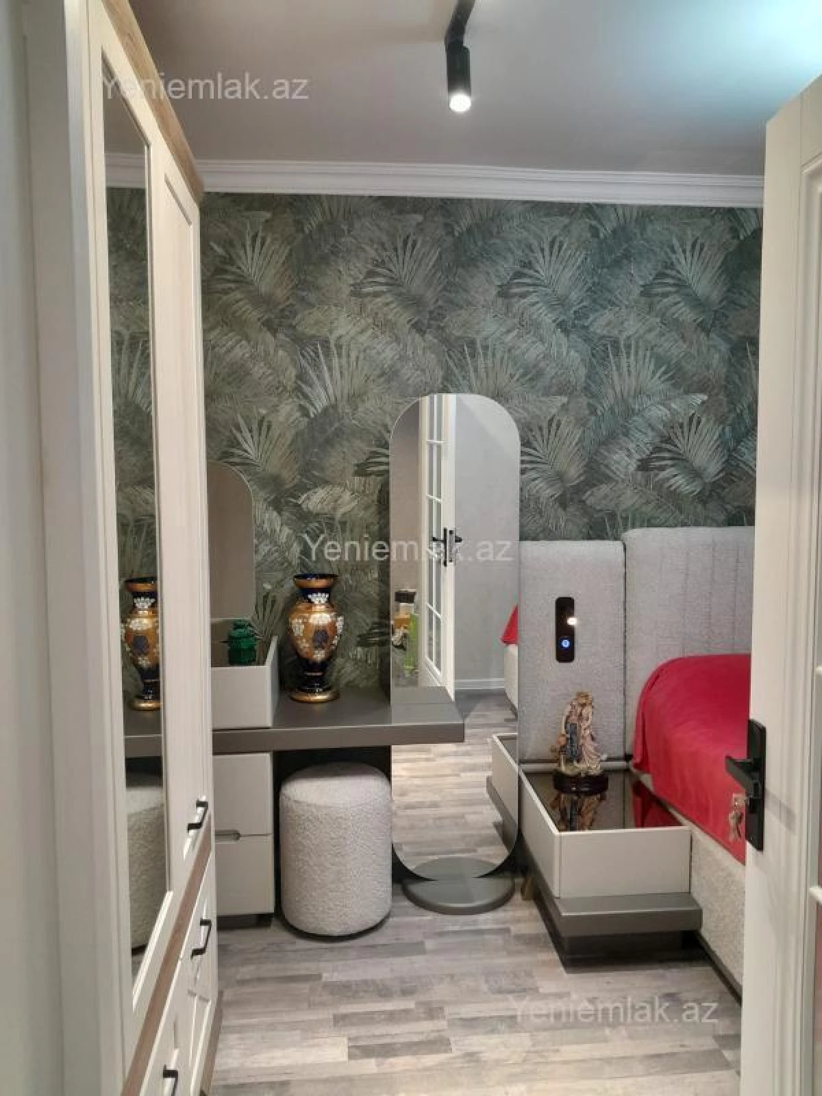 Satılır 3 otaqlı yeni tikili 65 m²