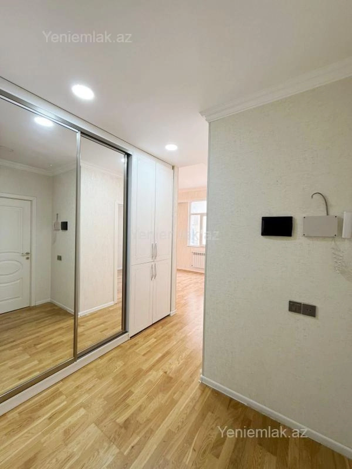 Satılır 3 otaqlı yeni tikili 66 m²
