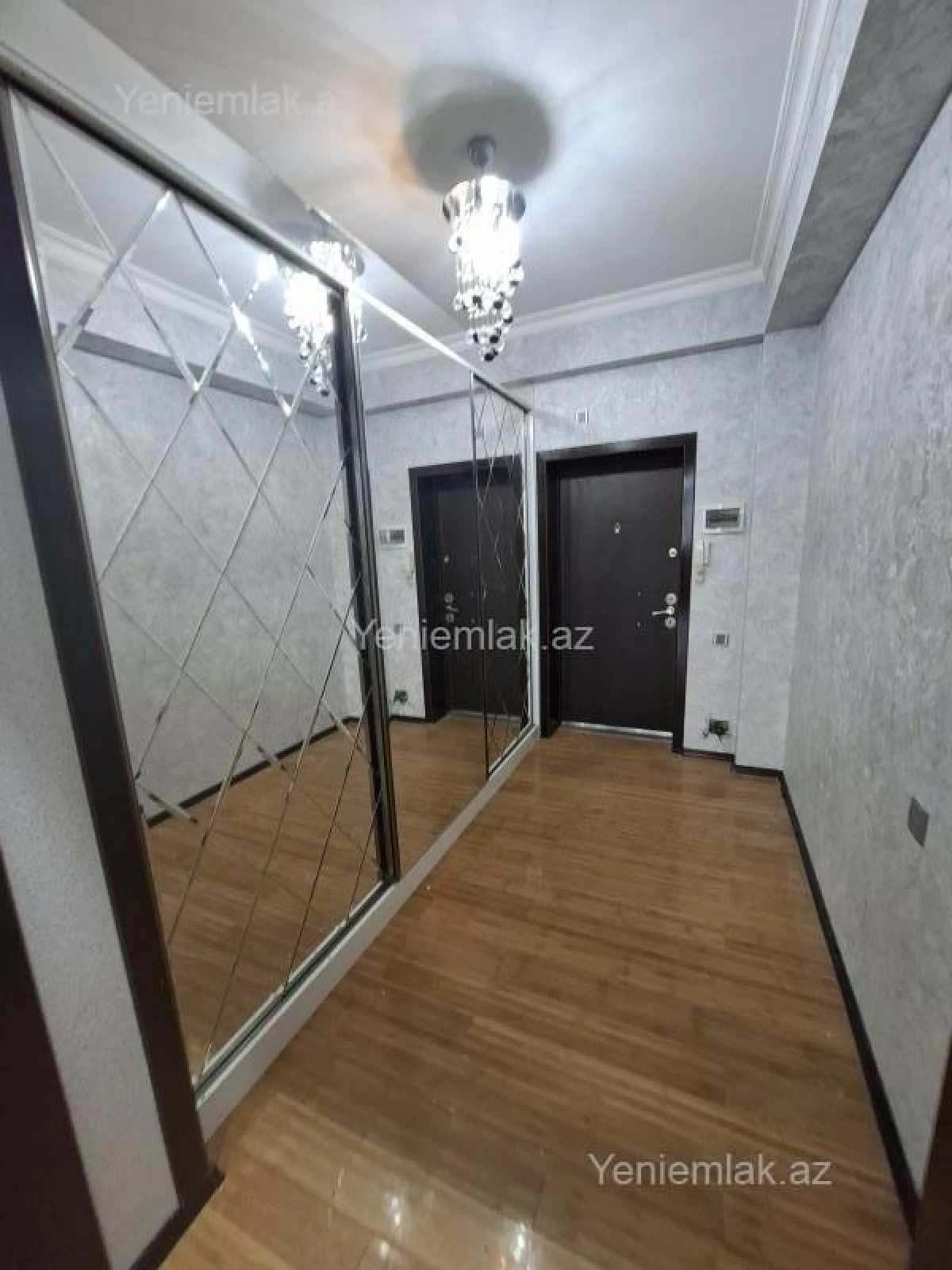 Satılır 3 otaqlı yeni tikili 117 m²