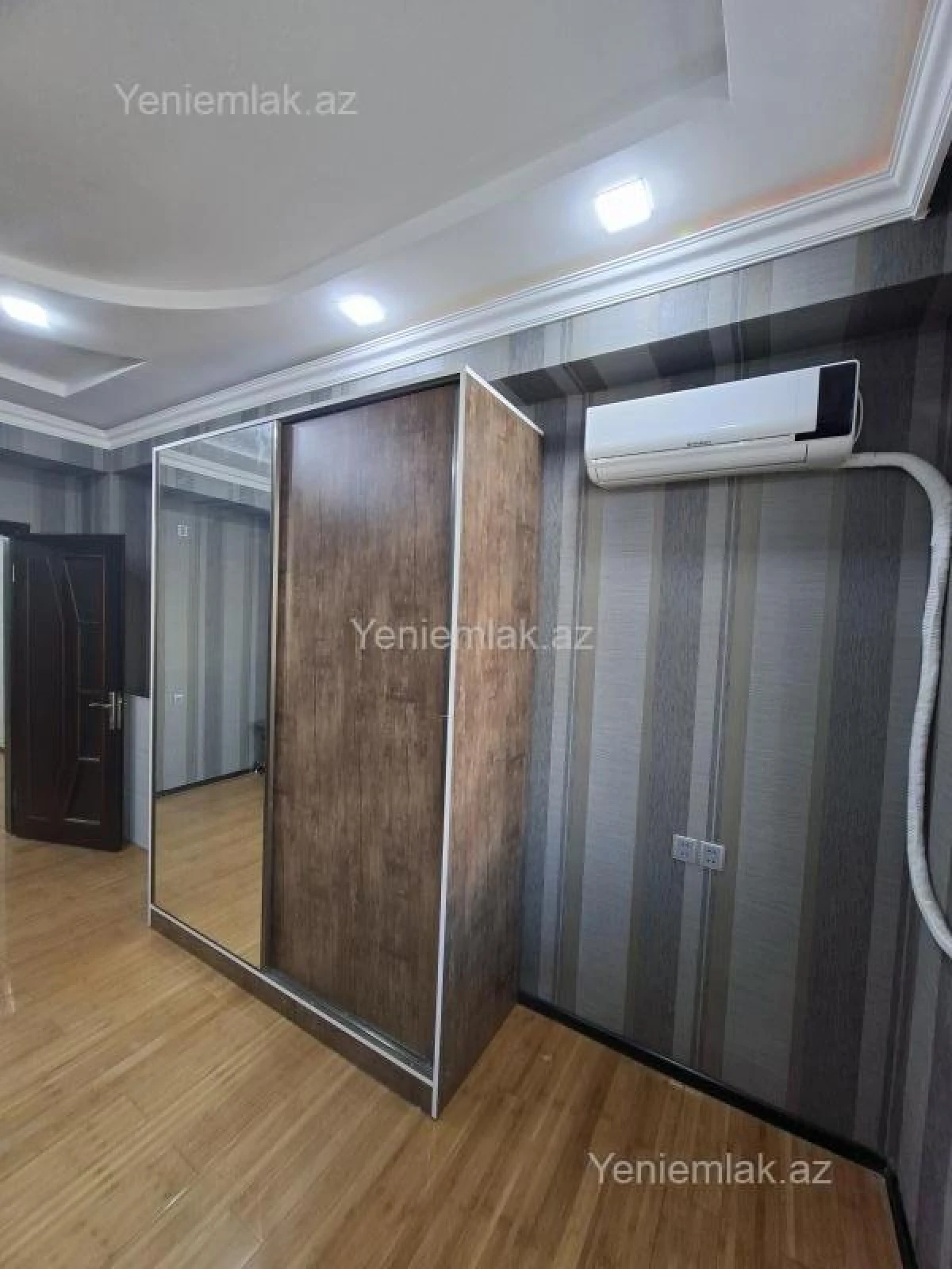 Satılır 3 otaqlı yeni tikili 117 m²