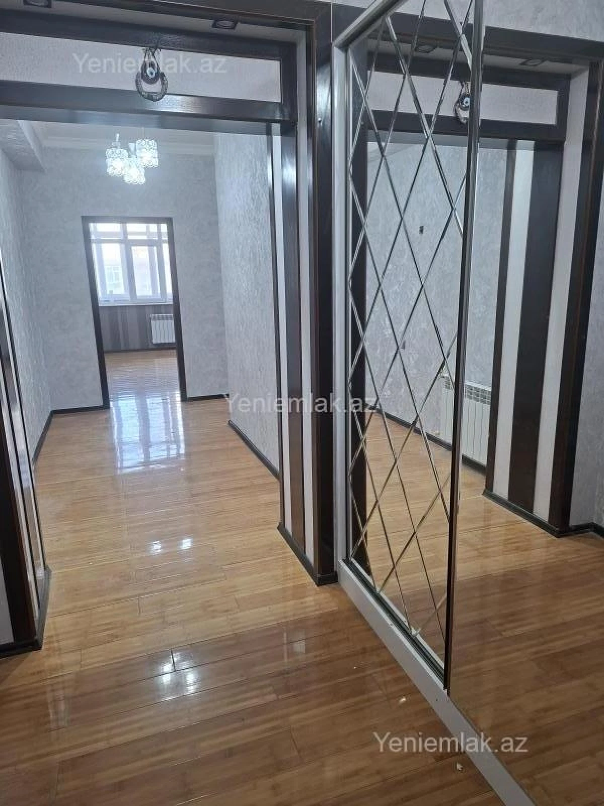Satılır 3 otaqlı yeni tikili 117 m²