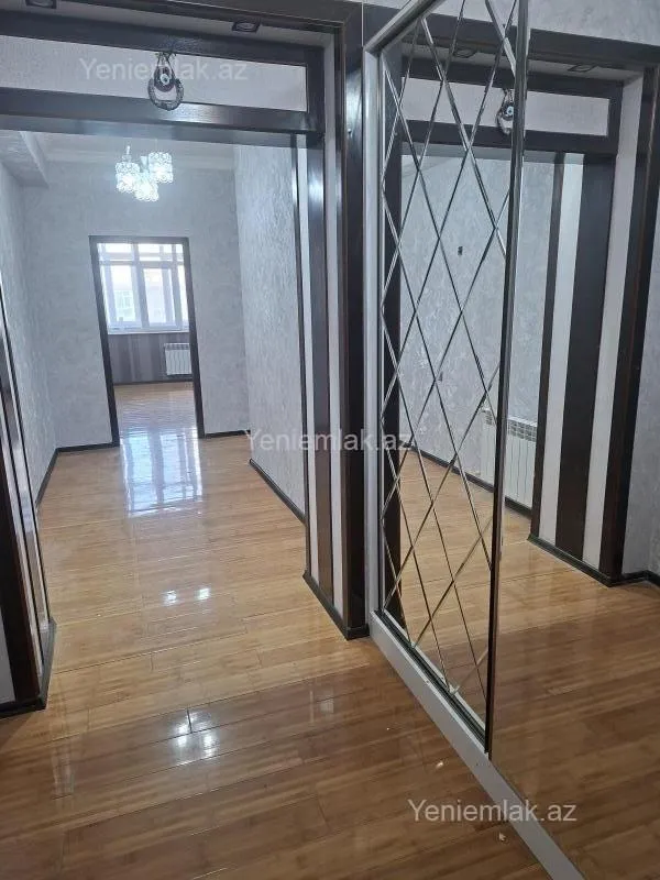 Satılır 3 otaqlı yeni tikili 117 m²