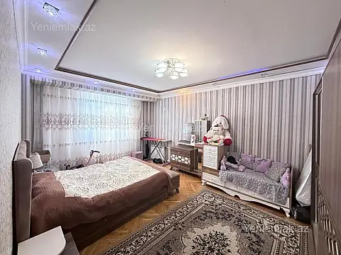 Satılır 3 otaqlı köhnə tikili 80 m²