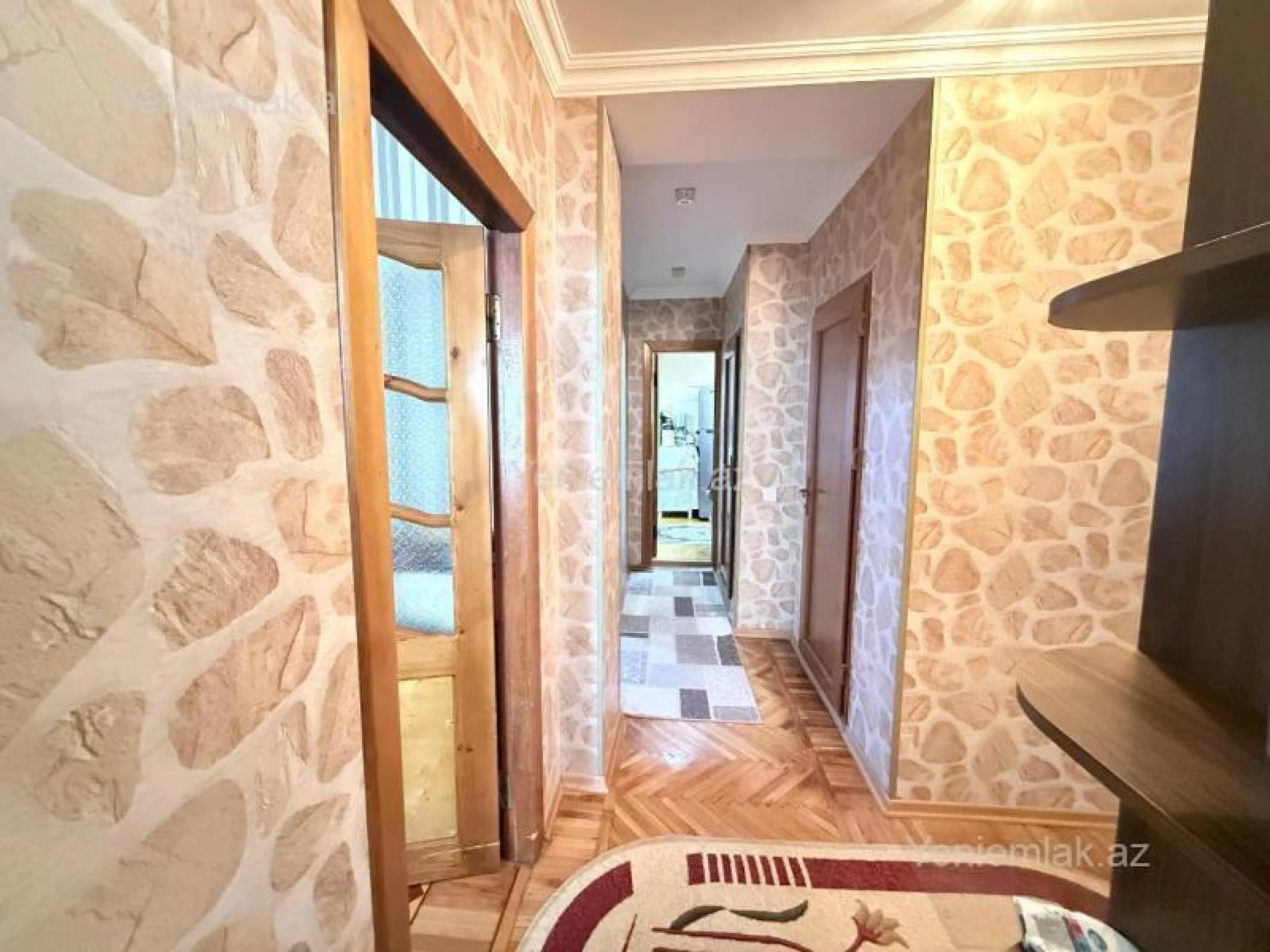 Satılır 3 otaqlı köhnə tikili 80 m²