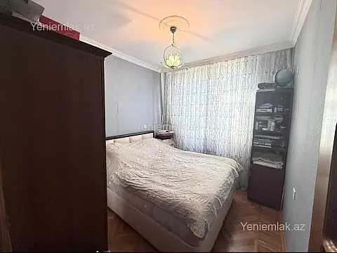 Satılır 3 otaqlı köhnə tikili 80 m²