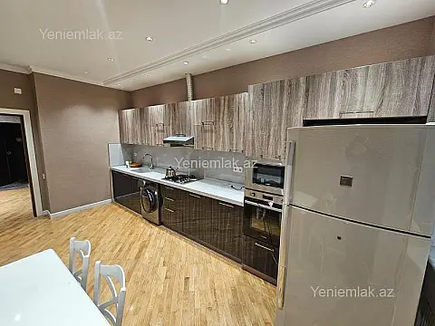 Satılır 9 otaqlı yeni tikili 223 m²
