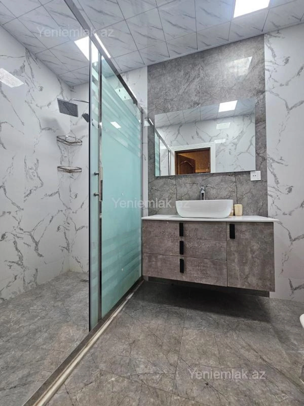 Satılır 9 otaqlı yeni tikili 223 m²