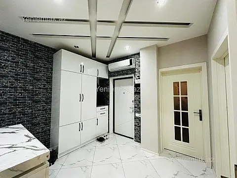 Satılır 3 otaqlı yeni tikili 77 m²