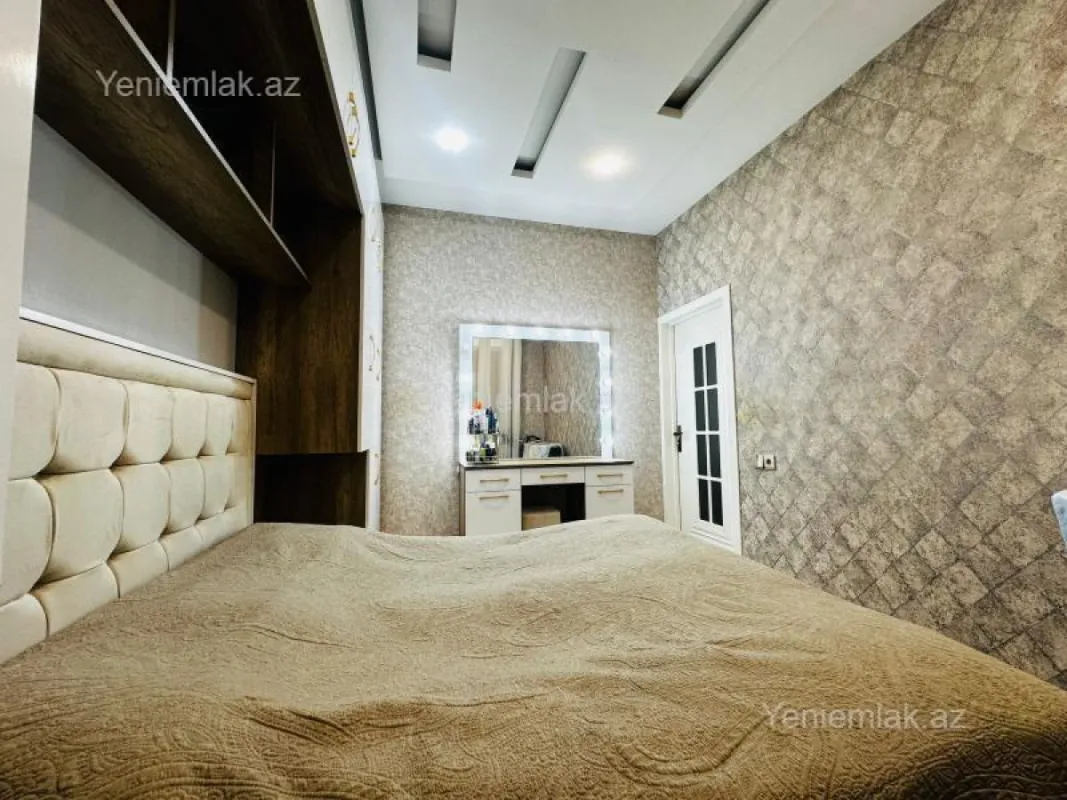 Satılır 3 otaqlı yeni tikili 77 m²