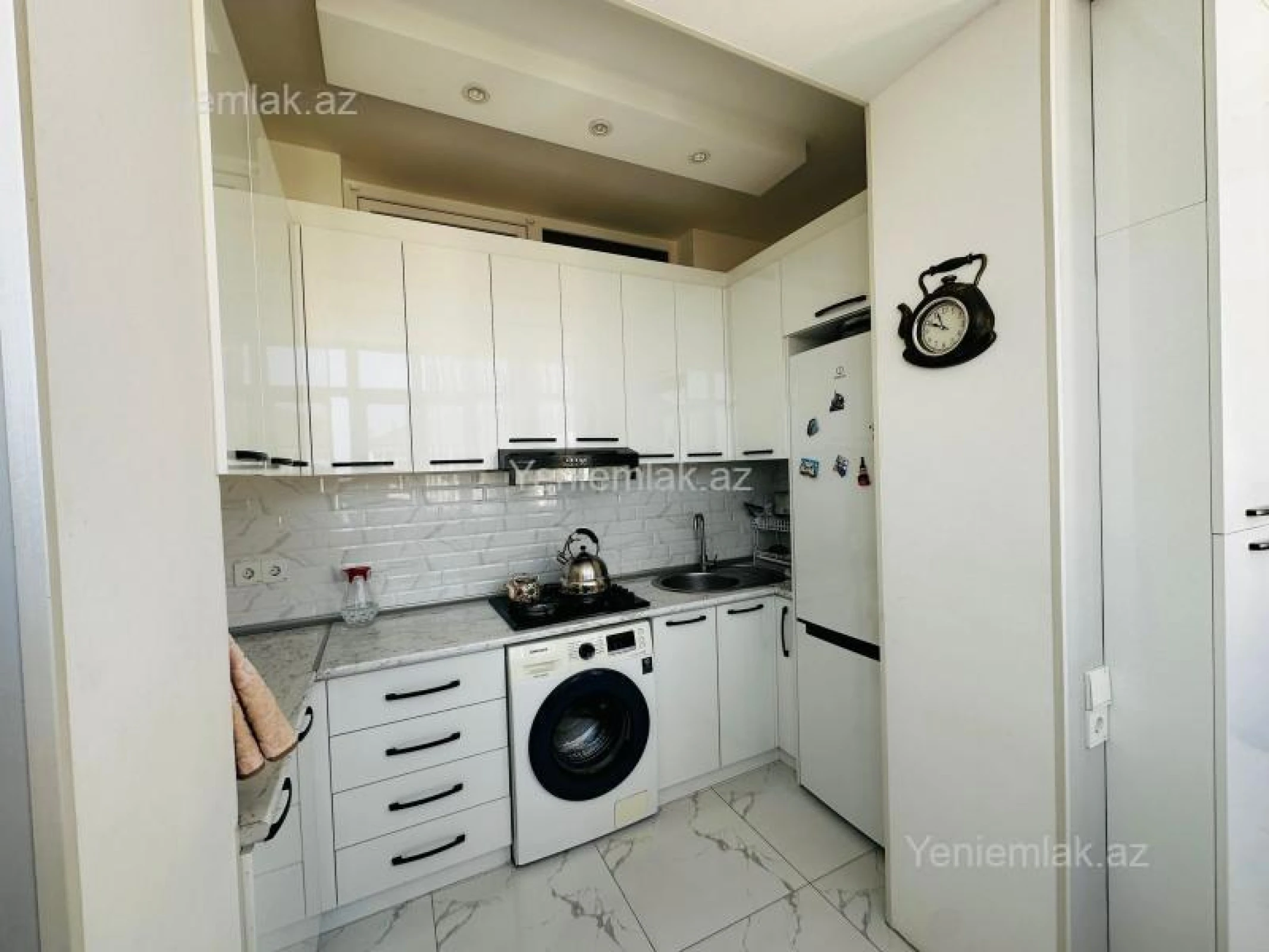 Satılır 3 otaqlı yeni tikili 77 m²