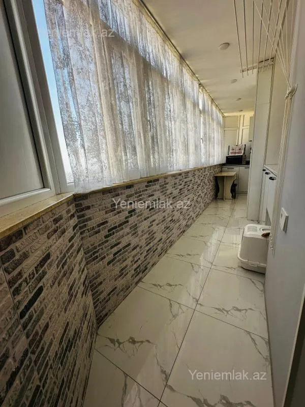 Satılır 3 otaqlı yeni tikili 77 m²