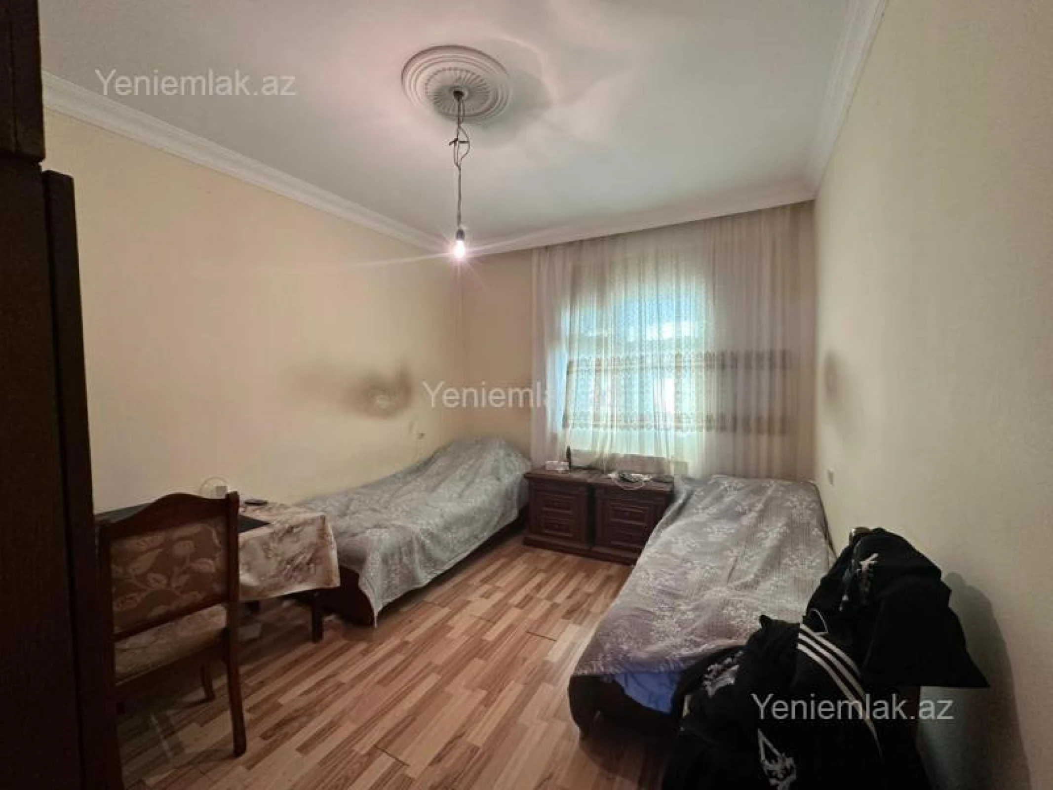 Satılır 3 otaqlı köhnə tikili 80 m²
