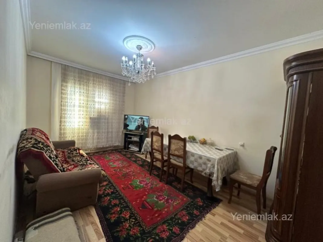 Satılır 3 otaqlı köhnə tikili 80 m²