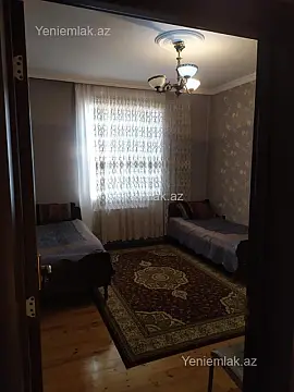 Satılır 4 otaqlı həyət evi 200 m²