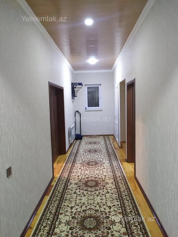 Satılır 4 otaqlı həyət evi 200 m²