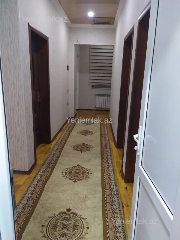 Satılır 4 otaqlı həyət evi 200 m²