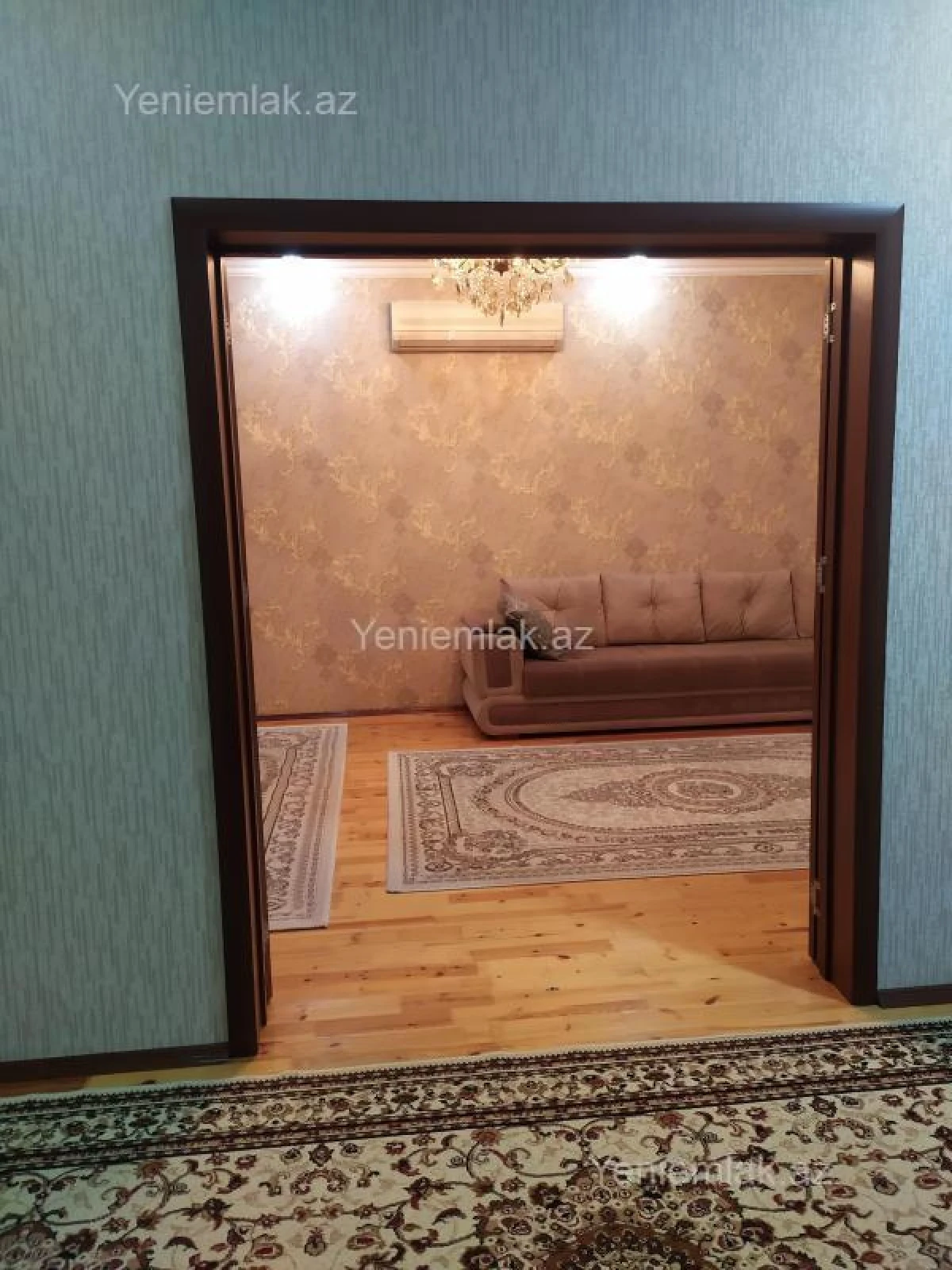 Satılır 4 otaqlı həyət evi 200 m²