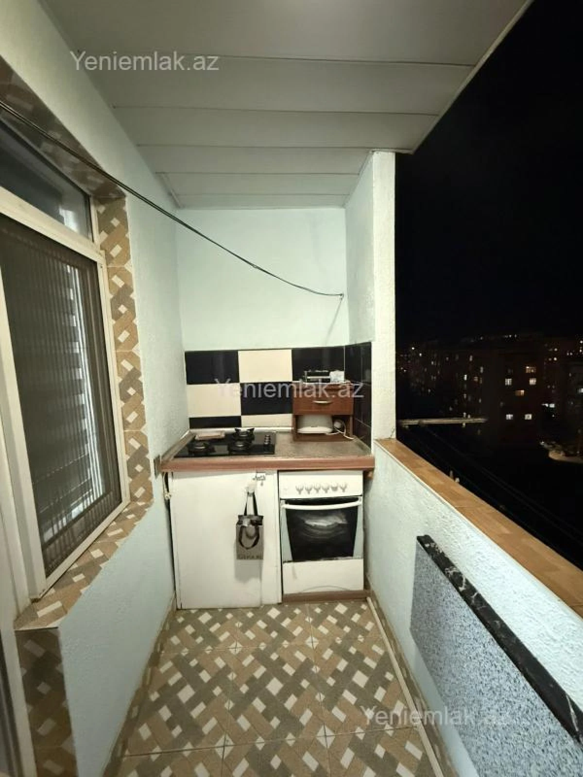 Satılır 3 otaqlı köhnə tikili 75 m²